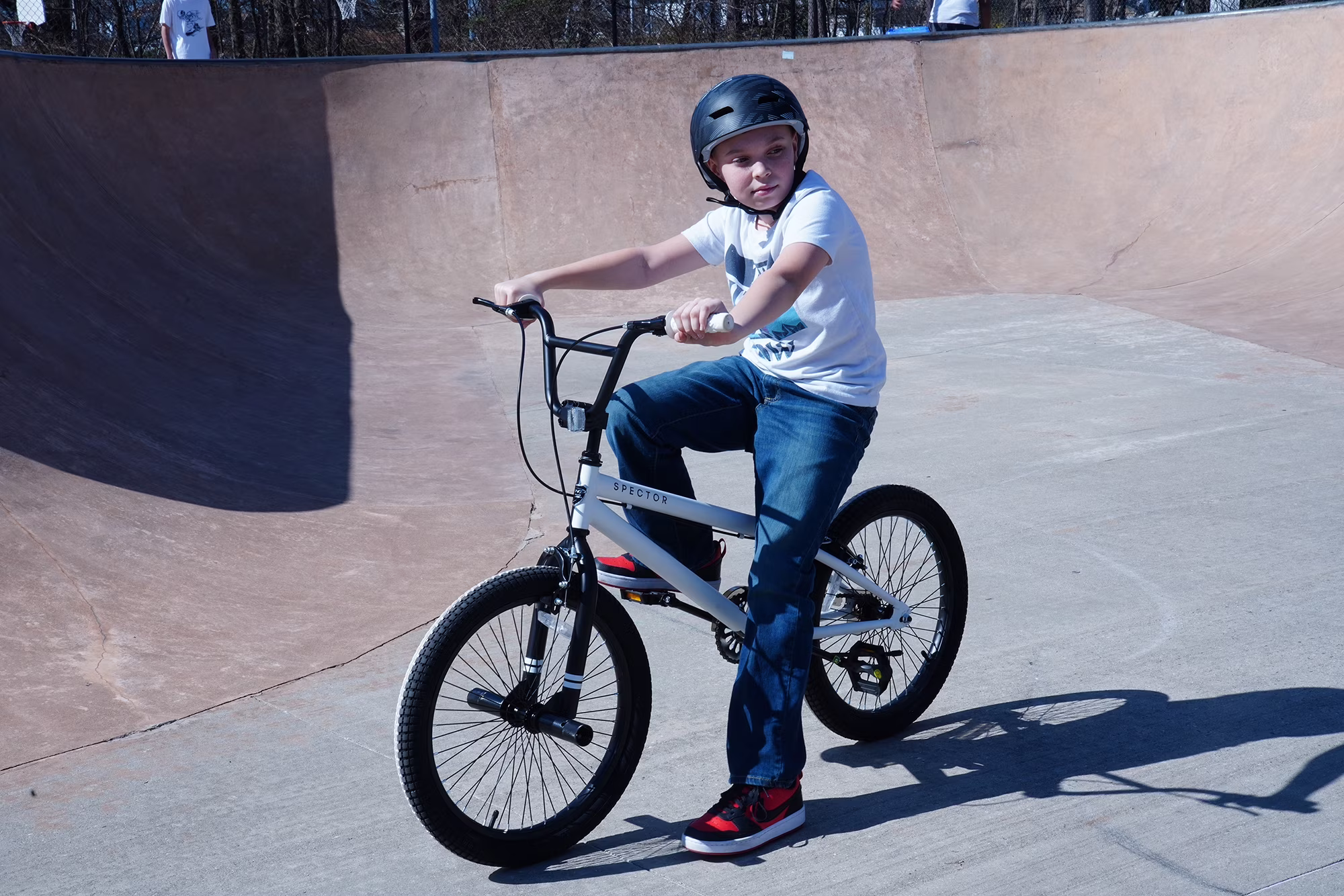 20" Kent Bicycles Spector BMX Bicycle, Fits Rider 4'2" - 5', Black/White, Child/Tween/Teen, Unisex - Image 2