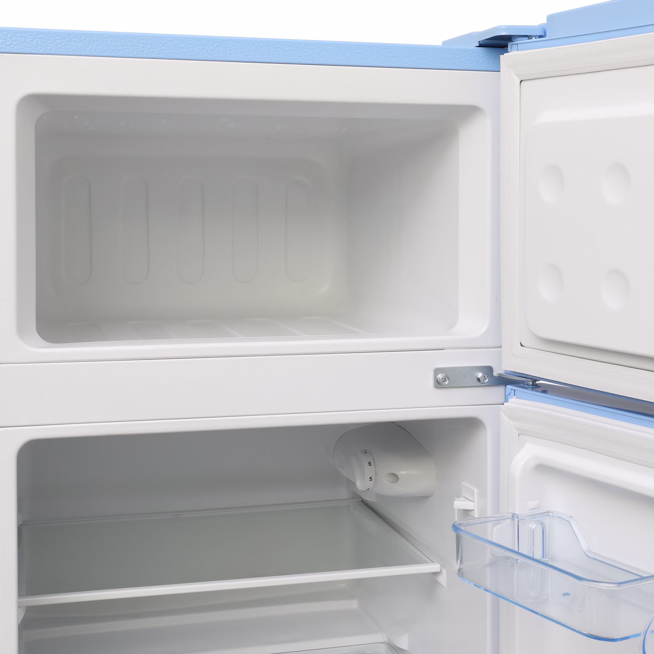 Avanti Retro Double-Door Refrigerator with Freezer, 3.1 Cu. Ft. Capacity, Energy Star, in Robin's Egg Blue (RMRT30X6BL-IS) - Image 5