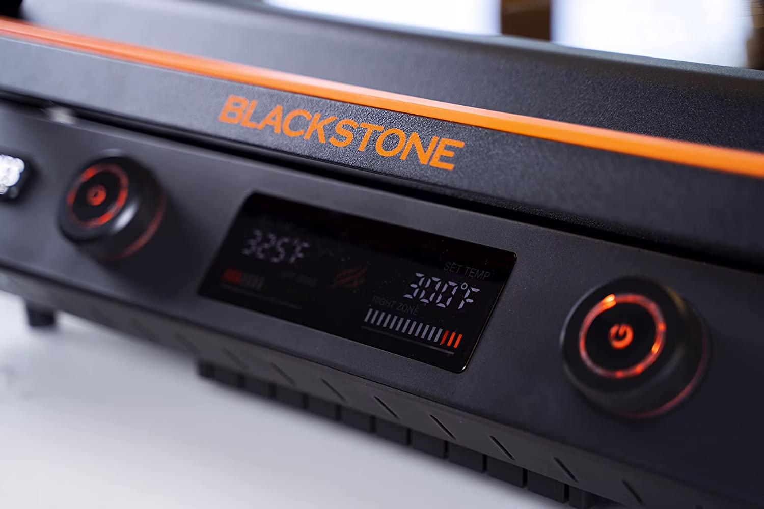 Blackstone E Series Electric Griddles - Temperature Control - Image 5