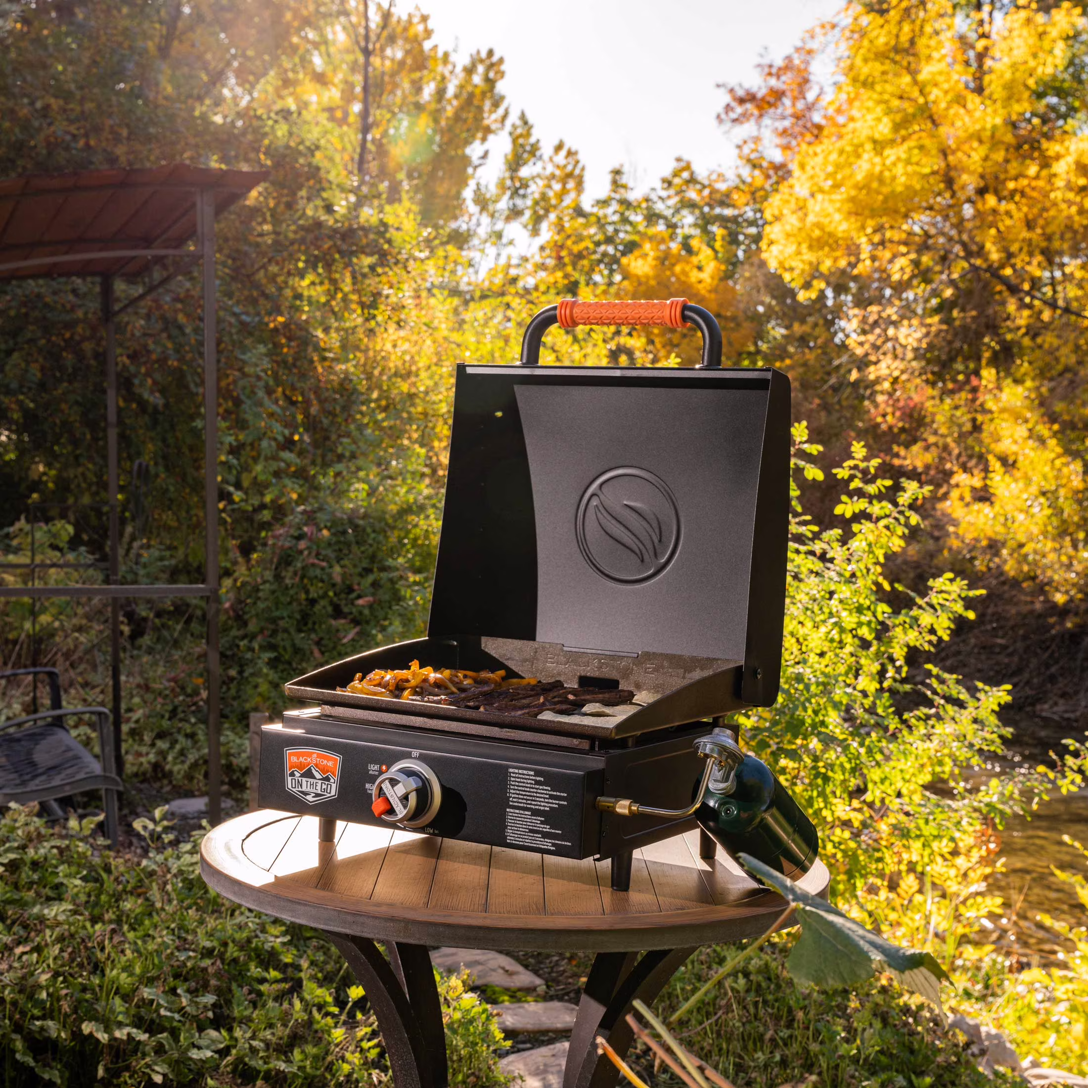 Blackstone On The Go 17" Tabletop Griddle with Hood - Image 3
