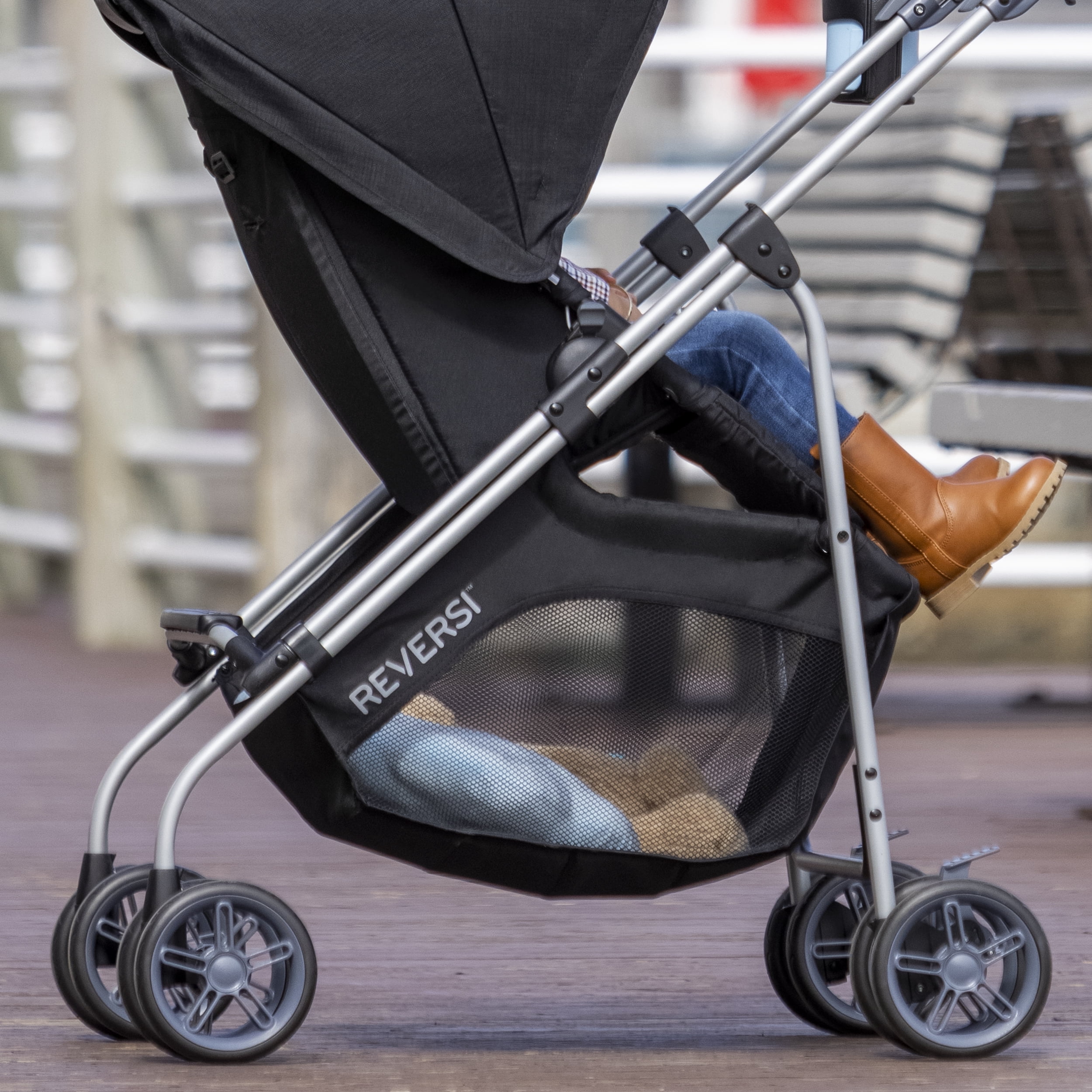 Evenflo Reversi Lightweight Reversible Stroller, Black - Image 4