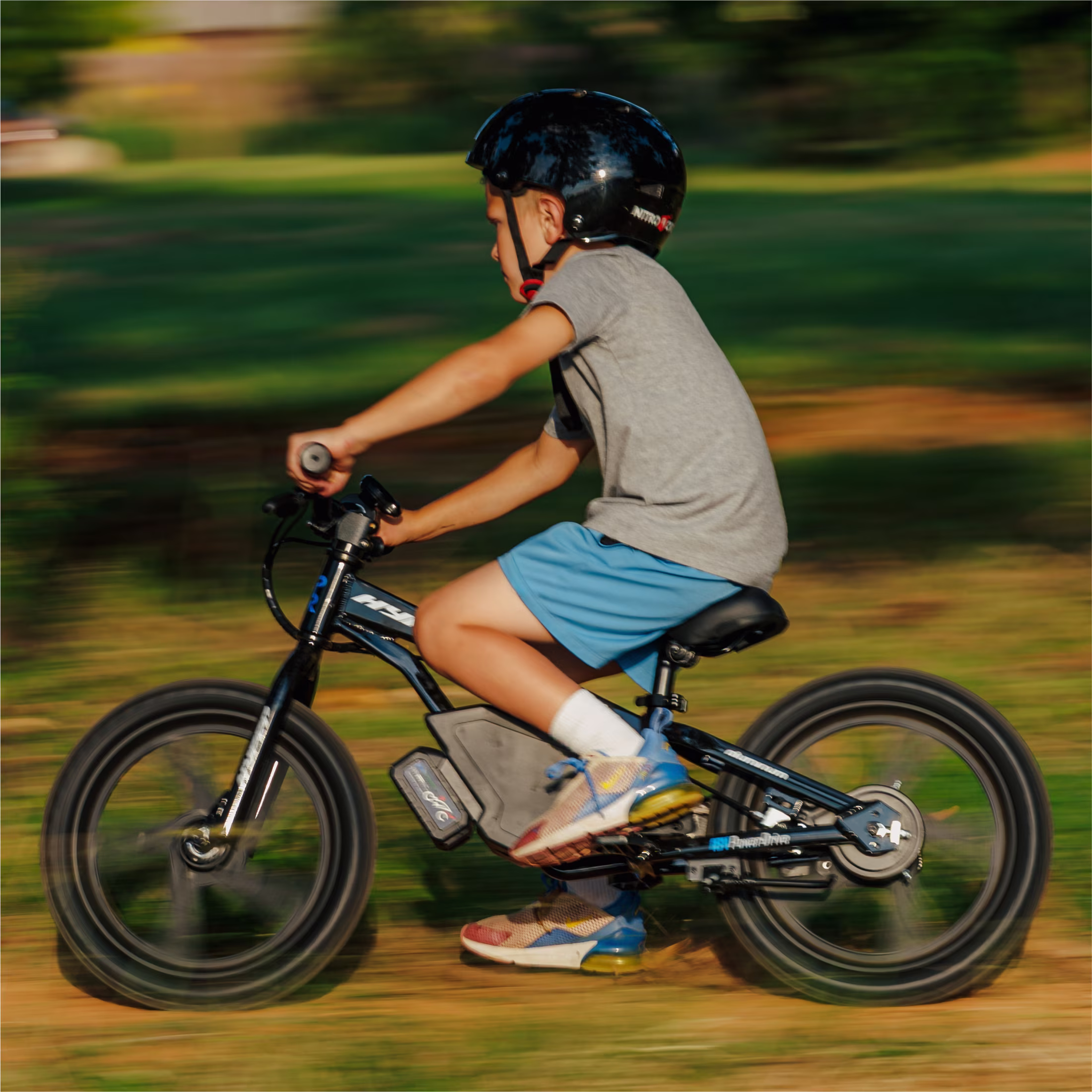Hyper Bicycles 16in E-Balance Bike for Kids - Image 3