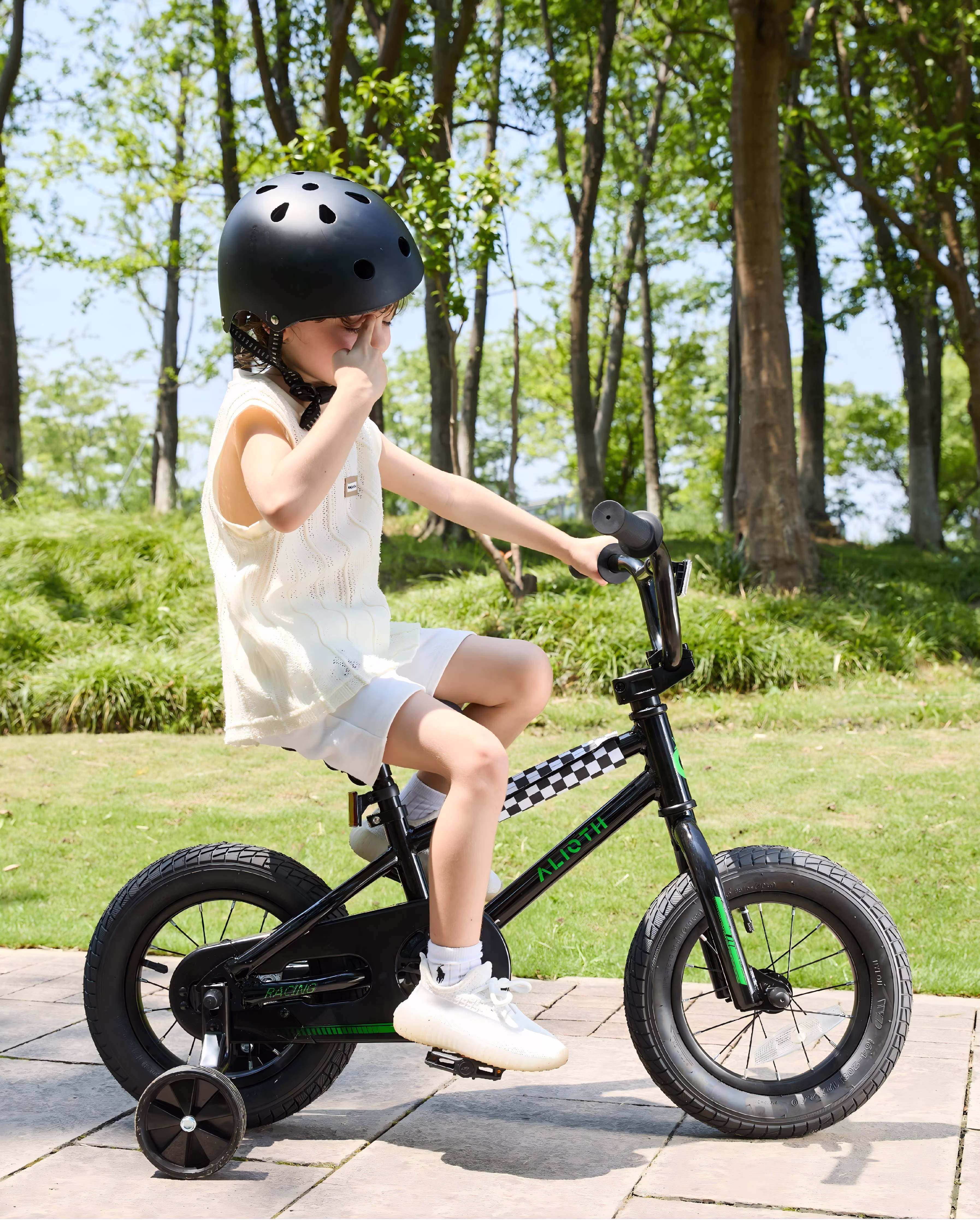 Vollsch BMX Style Kids Bike for 2-8 Years Old Boys Girls 16 Inches Toddlers Bicycle with Coaster Brake Training Wheels, Black - Image 4